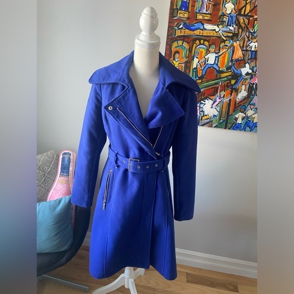 Gorgeous BCBGENERATION winter coat - Picture 4 of 9